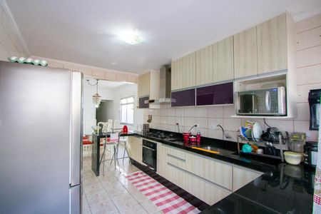 Casa à venda com 245m², 3 quartos e 2 vagasCozinha