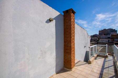 Casa à venda com 245m², 3 quartos e 2 vagasÁrea externa