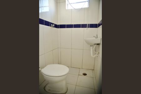 Casa para alugar com 60m², 1 quarto e sem vagaBanheiro da sala