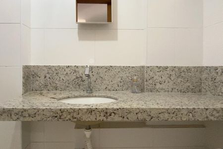 Apartamento para alugar com 82m², 3 quartos e 2 vagas Apartamento para alugar com 82m², 3 quartos e 2 vagasBanheiro da Suíte