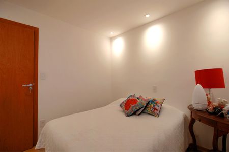 Apartamento para alugar com 82m², 3 quartos e 2 vagasQuarto 2