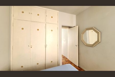 Apartamento para alugar com 112m², 2 quartos e sem vagaQuarto 2 - Armários