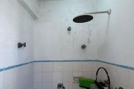 Apartamento para alugar com 112m², 2 quartos e sem vaga Apartamento para alugar com 112m², 2 quartos e sem vagaBanheiro de Serviço