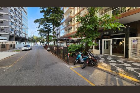 Apartamento para alugar com 112m², 2 quartos e sem vagaVista da Rua