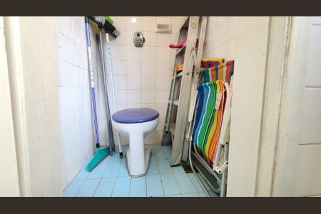 Apartamento para alugar com 112m², 2 quartos e sem vagaBanheiro de serviço