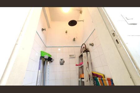 Apartamento para alugar com 112m², 2 quartos e sem vagaBanheiro de serviço