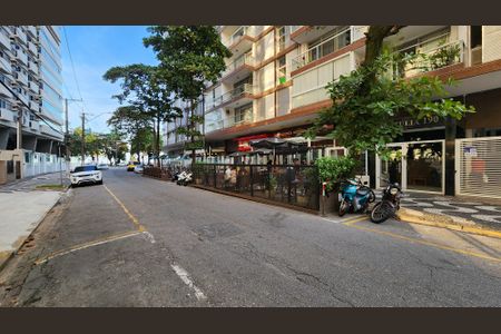 Apartamento para alugar com 112m², 2 quartos e sem vagaVista da Rua