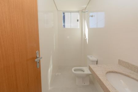 Apartamento à venda com 131m², 2 quartos e 2 vagasBanheiro Suíte