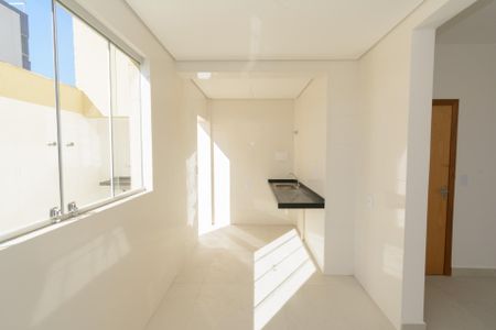 Apartamento à venda com 131m², 2 quartos e 2 vagasCozinha