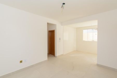 Apartamento à venda com 131m², 2 quartos e 2 vagasSala