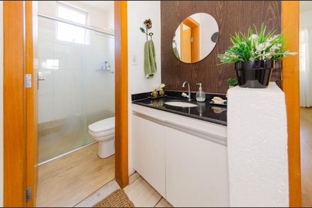 Apartamento à venda com 156m², 3 quartos e 4 vagasBanheiro 