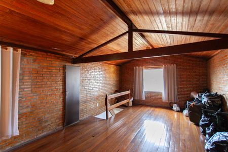 Casa à venda com 280m², 3 quartos e 4 vagasSala 2