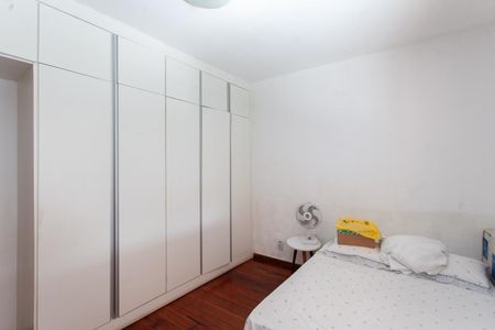 Casa à venda com 280m², 3 quartos e 4 vagasQuarto 2