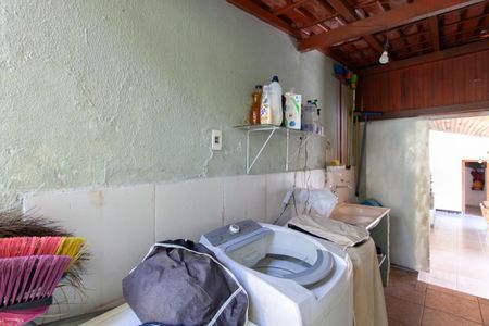 Casa à venda com 280m², 3 quartos e 4 vagasÁrea de Serviço