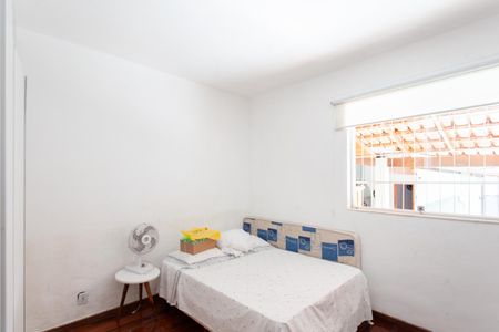 Casa à venda com 280m², 3 quartos e 4 vagasQuarto 2