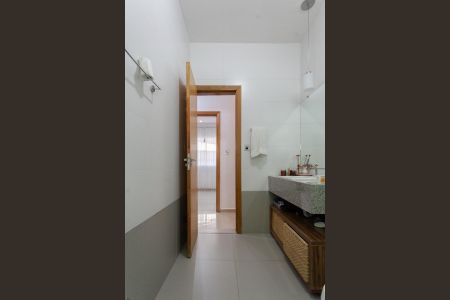 Casa à venda com 280m², 3 quartos e 4 vagasBanheiro Social 1