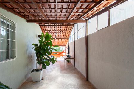 Casa à venda com 280m², 3 quartos e 4 vagasVaranda