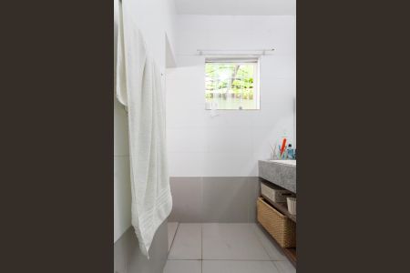 Casa à venda com 280m², 3 quartos e 4 vagasBanheiro da Suíte