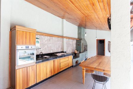 Casa à venda com 280m², 3 quartos e 4 vagasEspaço Gourmet