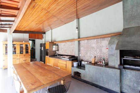 Casa à venda com 280m², 3 quartos e 4 vagasEspaço Gourmet