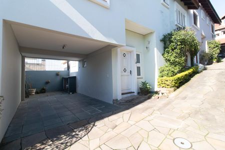 Casa de condomínio à venda com 181m², 3 quartos e 2 vagasFachada