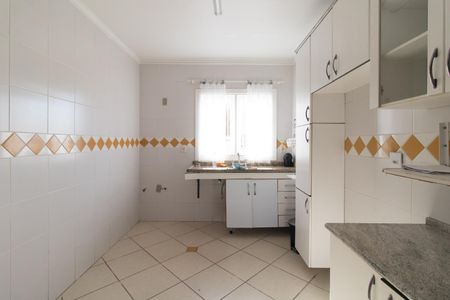 Casa de condomínio à venda com 181m², 3 quartos e 2 vagasCozinha