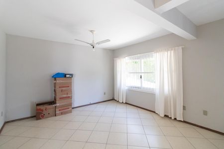 Casa de condomínio à venda com 181m², 3 quartos e 2 vagasSala