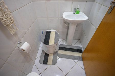 Casa à venda com 184m², 3 quartos e 2 vagas Casa à venda com 184m², 3 quartos e 2 vagasLavabo