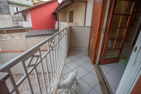 Casa à venda com 184m², 3 quartos e 2 vagas Casa à venda com 184m², 3 quartos e 2 vagasVaranda da suíte