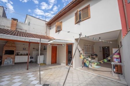 Casa à venda com 184m², 3 quartos e 2 vagas Casa à venda com 184m², 3 quartos e 2 vagasQuintal