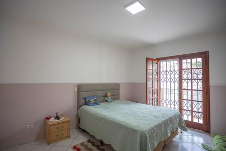 Casa à venda com 184m², 3 quartos e 2 vagas Casa à venda com 184m², 3 quartos e 2 vagasSuíte