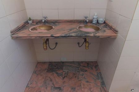 Apartamento à venda com 492m², 4 quartos e 2 vagas Apartamento à venda com 492m², 4 quartos e 2 vagasBanheiro Social