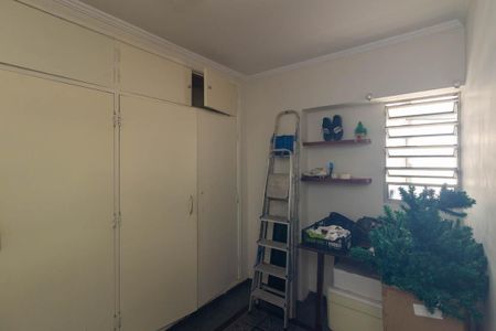 Apartamento à venda com 492m², 4 quartos e 2 vagas Apartamento à venda com 492m², 4 quartos e 2 vagasQuarto de Serviço