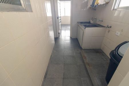 Apartamento à venda com 492m², 4 quartos e 2 vagas Apartamento à venda com 492m², 4 quartos e 2 vagasÁrea de Serviço