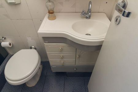 Apartamento à venda com 492m², 4 quartos e 2 vagas Apartamento à venda com 492m², 4 quartos e 2 vagasBanheiro da Suíte 2