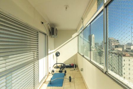Apartamento à venda com 492m², 4 quartos e 2 vagas Apartamento à venda com 492m², 4 quartos e 2 vagasVaranda do Quarto 1 - Suíte