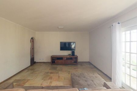 Apartamento à venda com 492m², 4 quartos e 2 vagas Apartamento à venda com 492m², 4 quartos e 2 vagasSala de TV