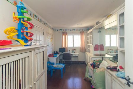 Apartamento à venda com 492m², 4 quartos e 2 vagas Apartamento à venda com 492m², 4 quartos e 2 vagasEscritório