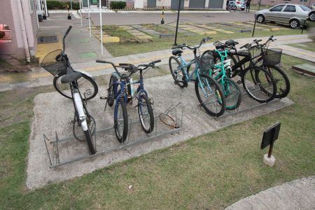 Casa de condomínio à venda com 40m², 2 quartos e 1 vaga Casa de condomínio à venda com 40m², 2 quartos e 1 vagaÁrea comum