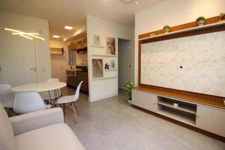 Casa de condomínio à venda com 40m², 2 quartos e 1 vaga Casa de condomínio à venda com 40m², 2 quartos e 1 vagaSala