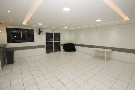 Casa de condomínio à venda com 40m², 2 quartos e 1 vaga Casa de condomínio à venda com 40m², 2 quartos e 1 vagaÁrea comum - Salão de festas