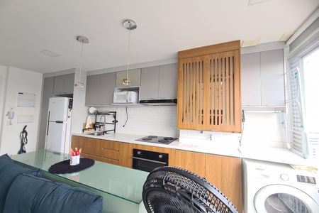 Apartamento para alugar com 45m², 2 quartos e sem vagaCozinha e Área de Serviço