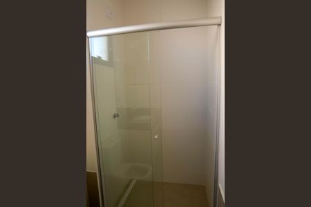 Casa de condomínio para alugar com 181m², 4 quartos e 2 vagasBanheiro/Suite