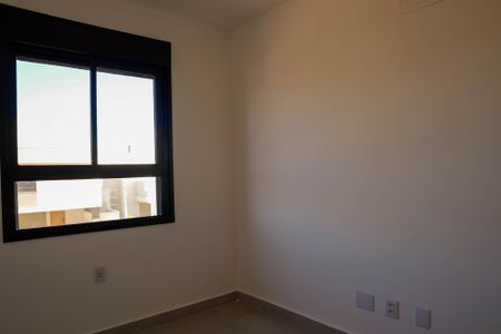 Casa de condomínio para alugar com 181m², 4 quartos e 2 vagasQuarto 1