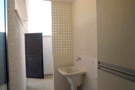Casa de condomínio para alugar com 181m², 4 quartos e 2 vagasLavanderia