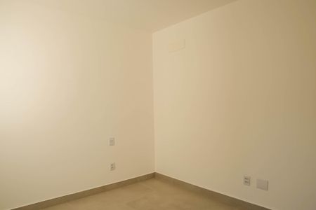 Casa de condomínio para alugar com 181m², 4 quartos e 2 vagasQuarto 2