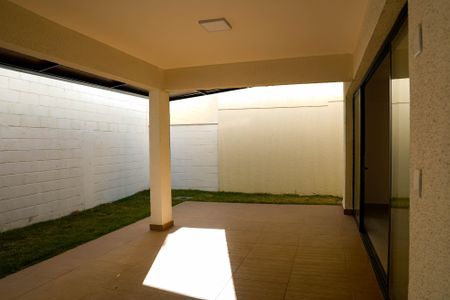 Casa de condomínio para alugar com 181m², 4 quartos e 2 vagasEspaço Gourmet/Varanda da Sala