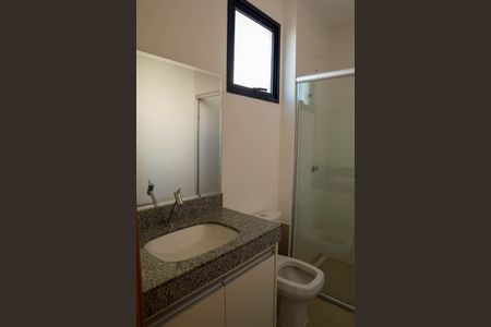 Casa de condomínio para alugar com 181m², 4 quartos e 2 vagasBanheiro/Suite