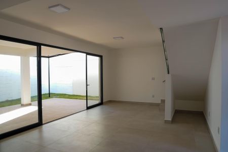 Casa de condomínio para alugar com 181m², 4 quartos e 2 vagasSala