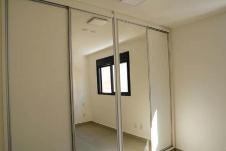 Casa de condomínio para alugar com 181m², 4 quartos e 2 vagas Suite 2